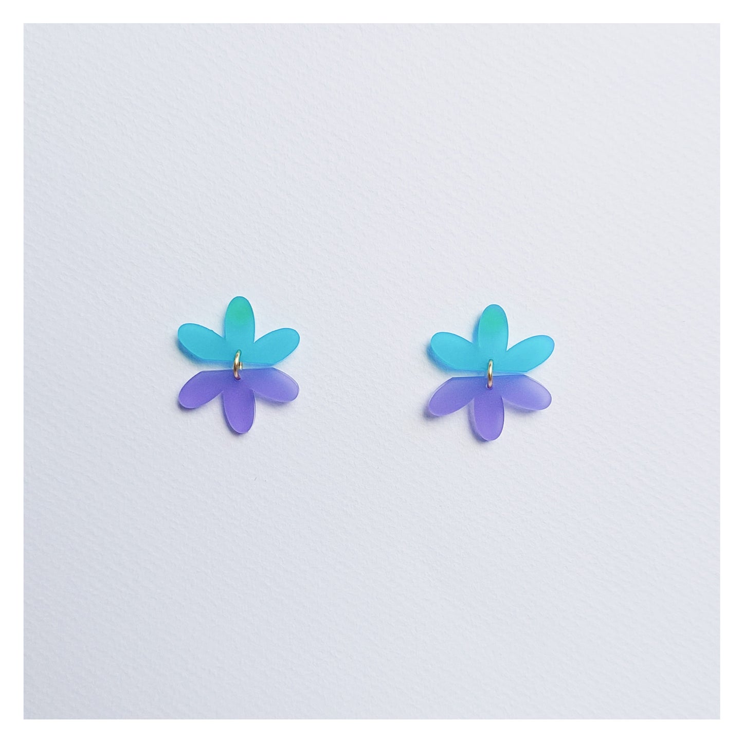 Flora studs